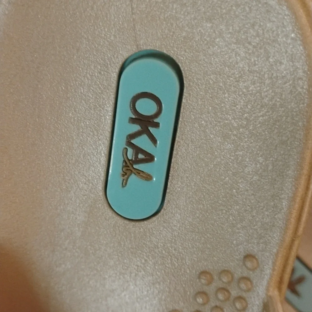 Oka B Sandy Gold And Coral Accent Flipflops - Picture 5 of 9